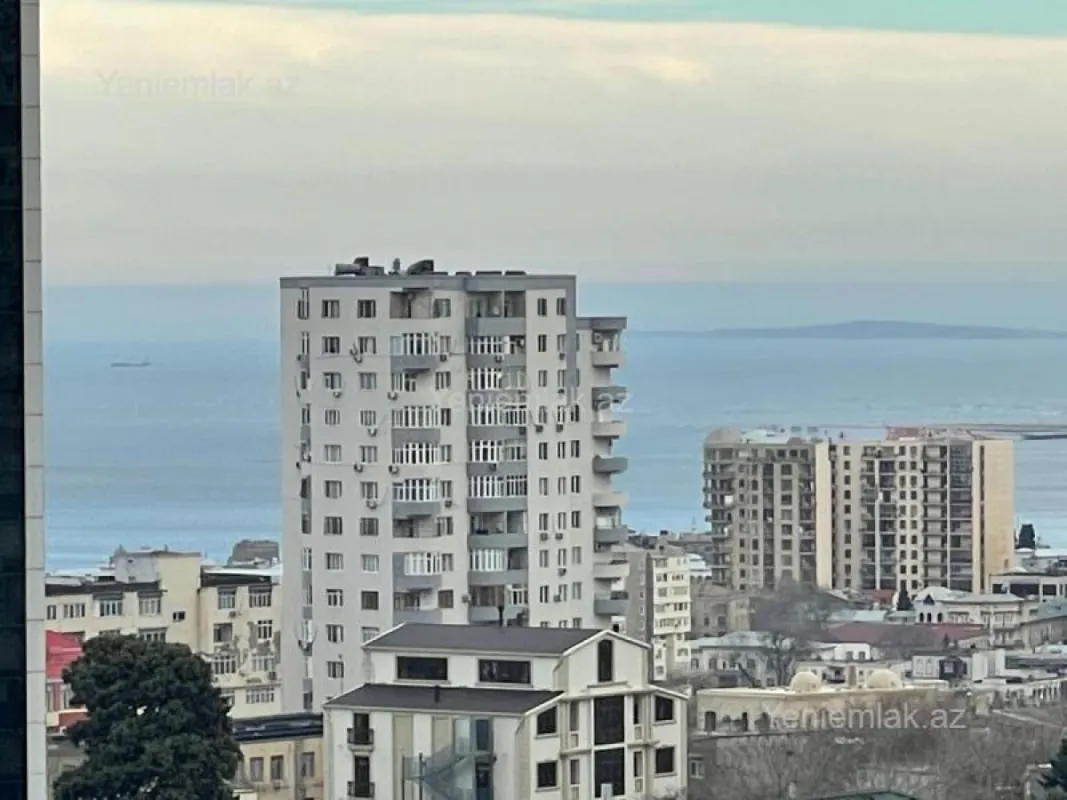 Satılır 4 otaqlı yeni tikili 186 m²