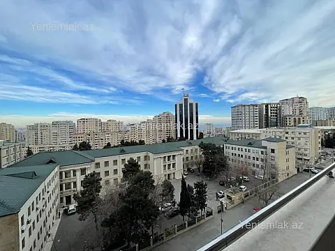 Satılır 4 otaqlı yeni tikili 186 m²