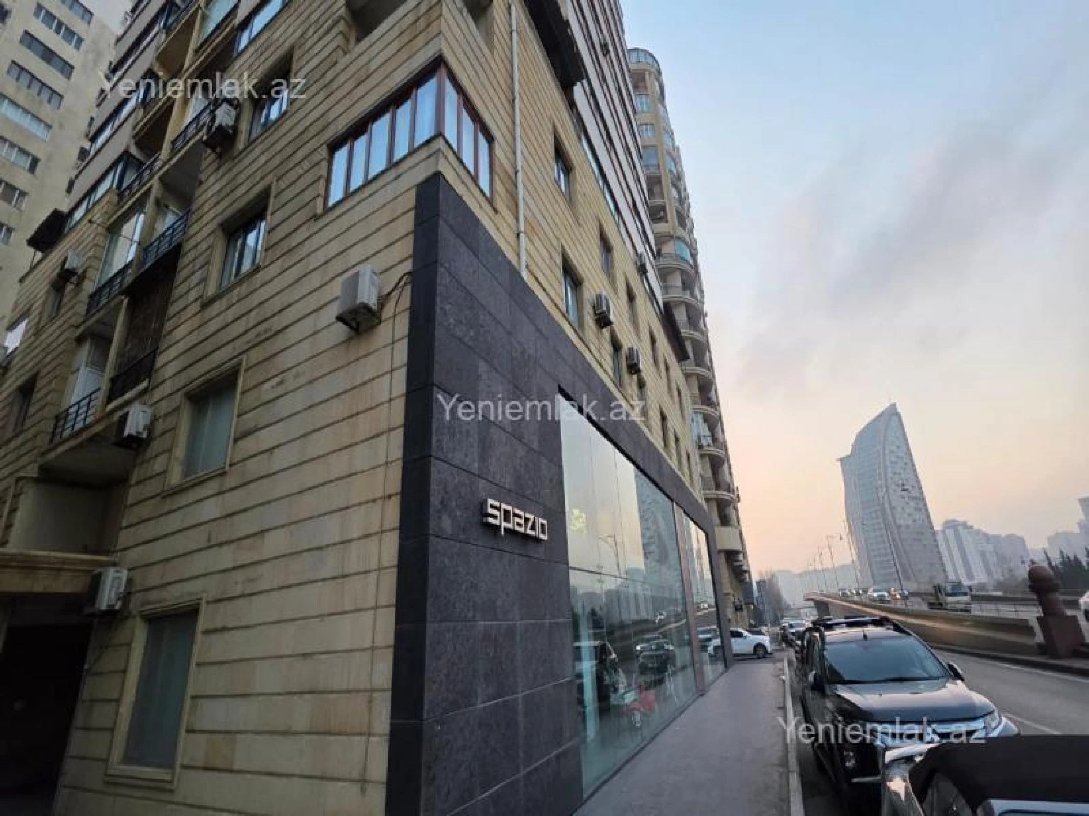 Satılır 5 otaqlı yeni tikili 240 m²