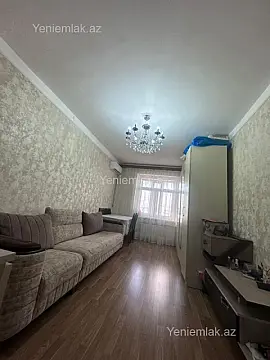 Satılır 2 otaqlı köhnə tikili 65 m²
