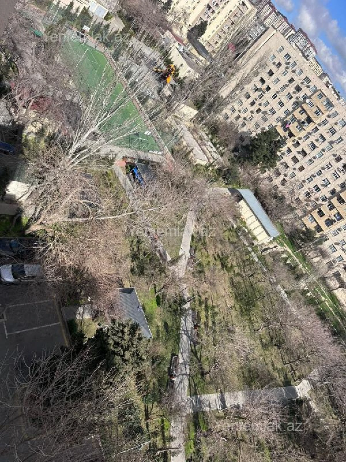 Satılır 2 otaqlı köhnə tikili 65 m²