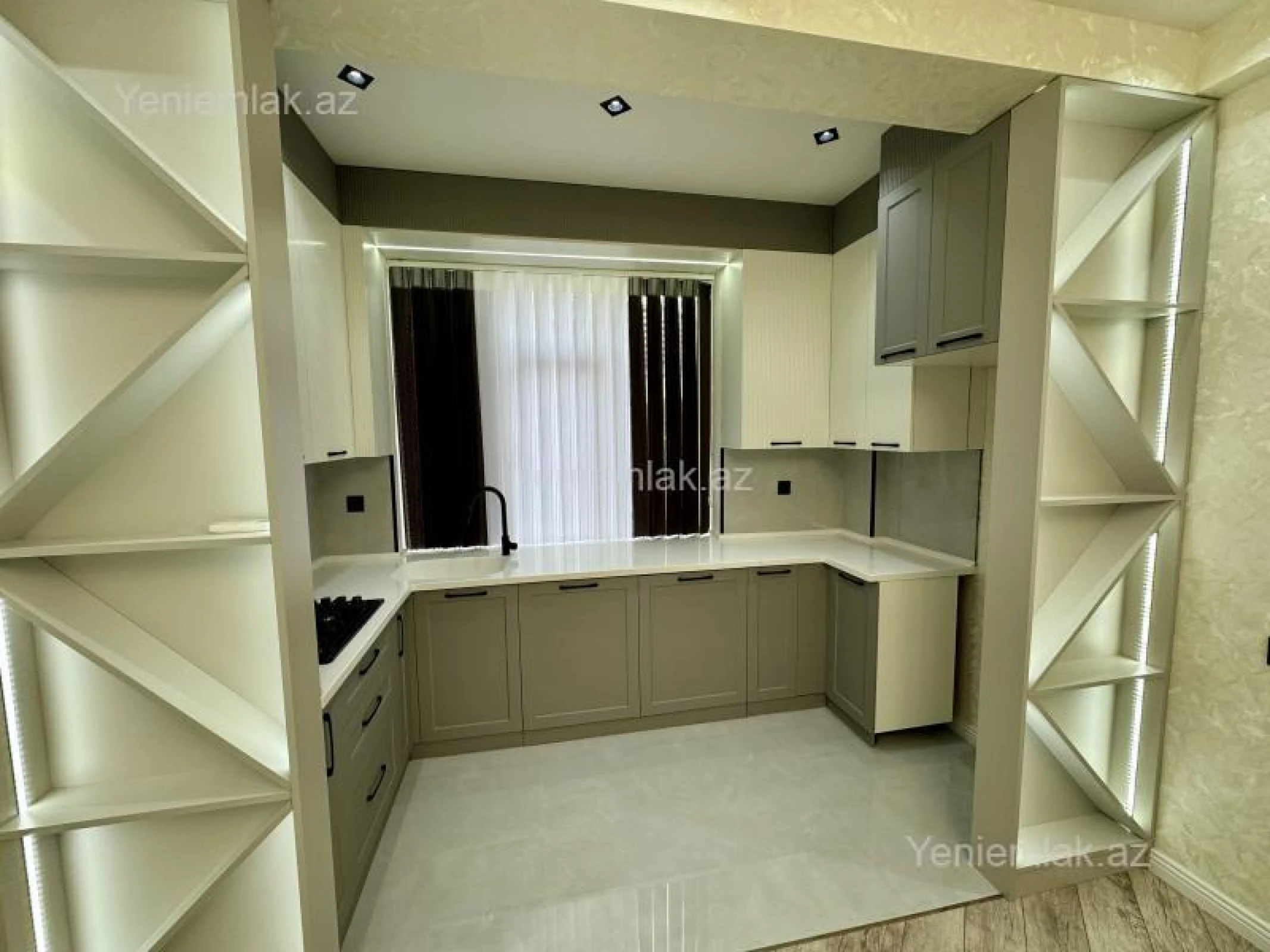 Satılır 3 otaqlı yeni tikili 90 m²