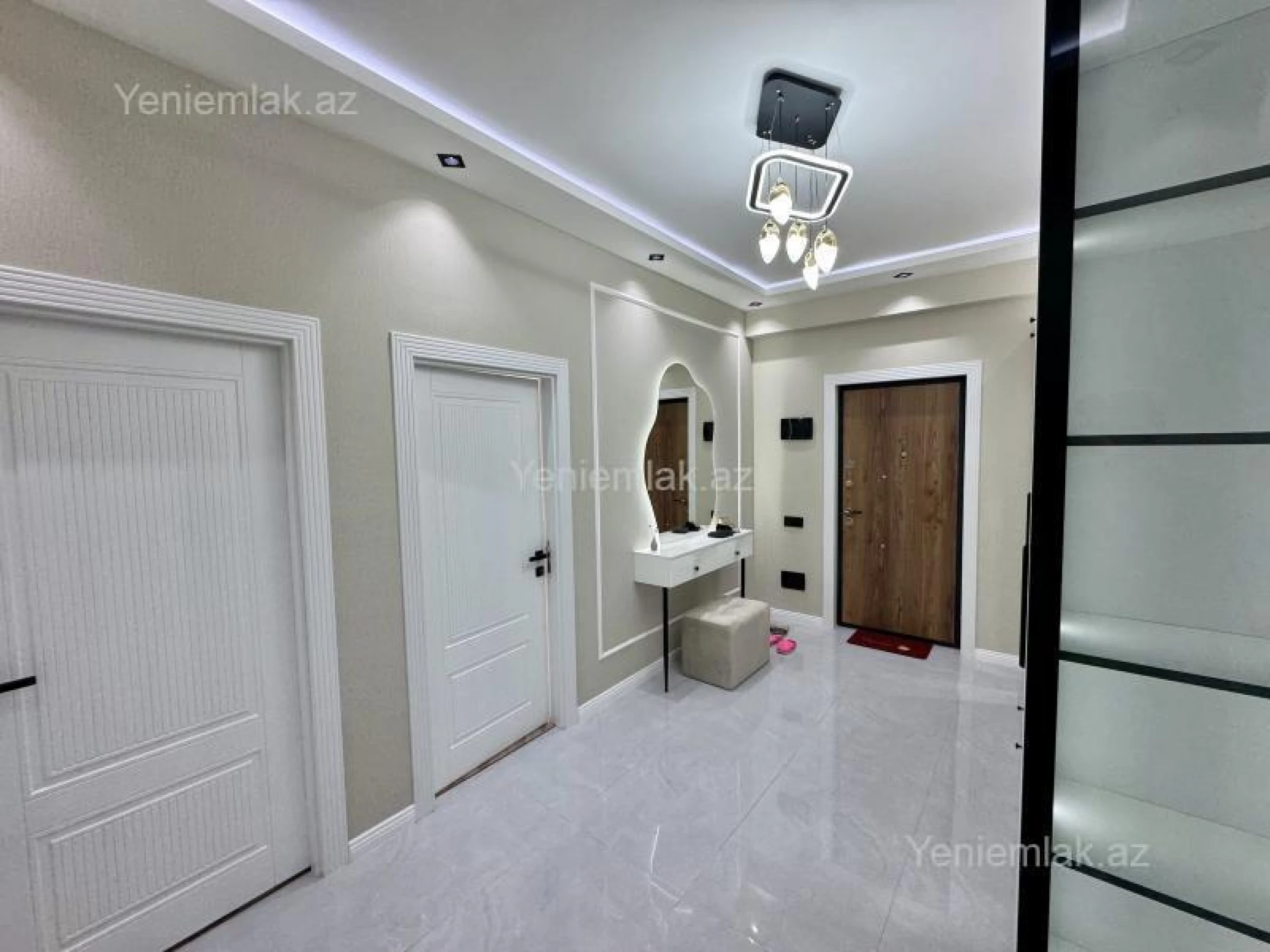 Satılır 3 otaqlı yeni tikili 90 m²