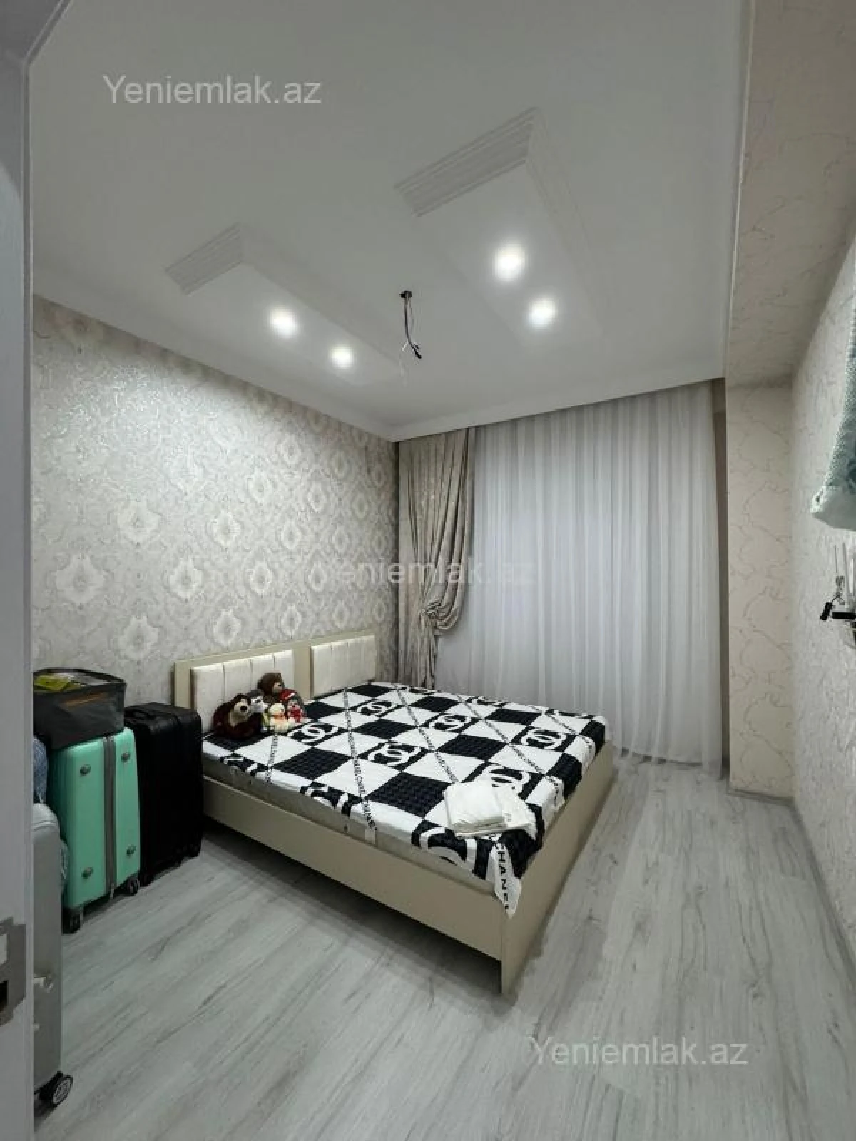 Kirayə verilir 3 otaqlı yeni tikili 94 m²