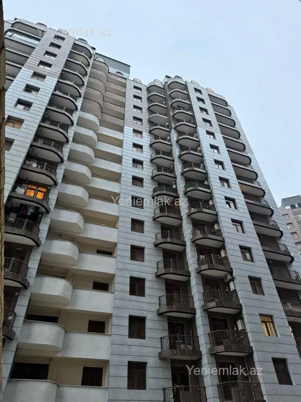 Kirayə verilir 3 otaqlı yeni tikili 94 m²