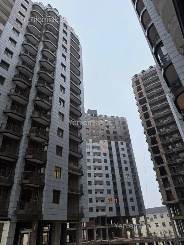 Kirayə verilir 3 otaqlı yeni tikili 94 m²