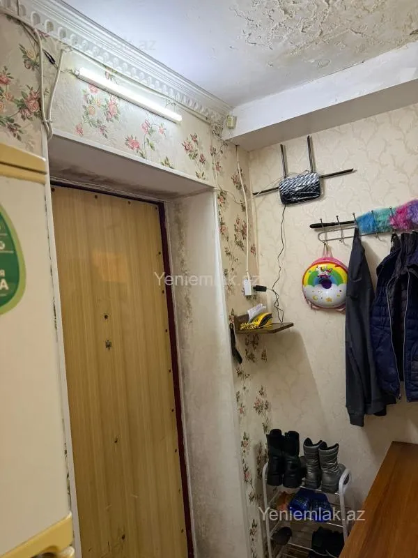 Satılır 2 otaqlı köhnə tikili 55 m²