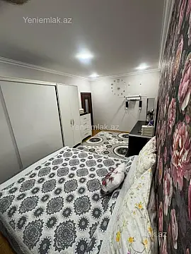 Satılır 4 otaqlı köhnə tikili 110 m²
