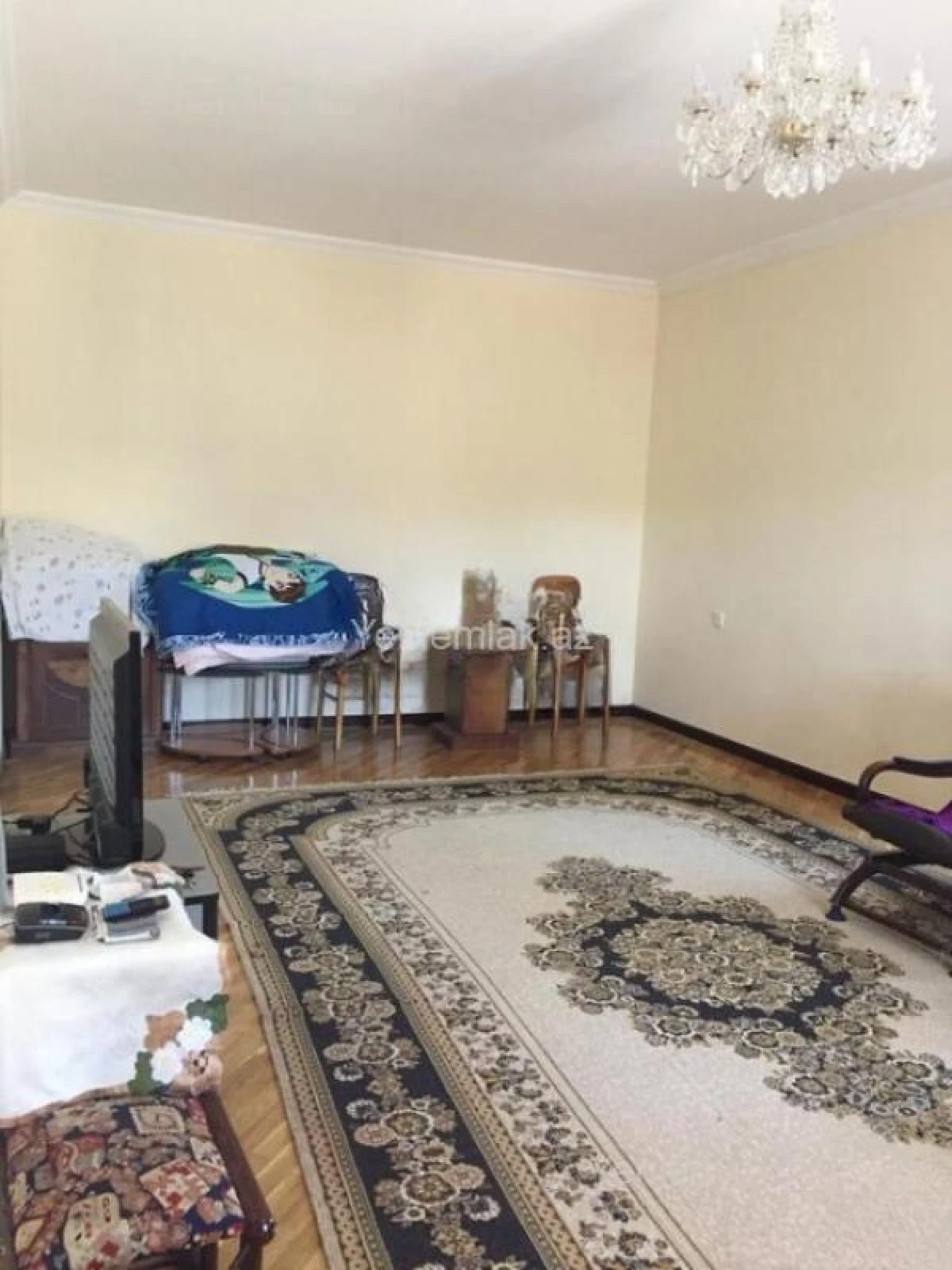 Satılır 6 otaqlı həyət evi 180 m²