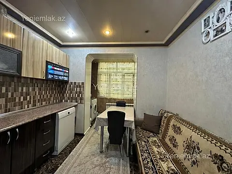 Satılır 3 otaqlı köhnə tikili 85 m²