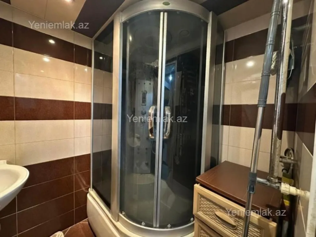 Satılır 3 otaqlı köhnə tikili 85 m²