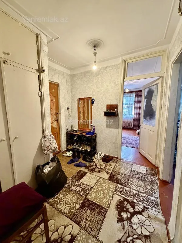 Satılır 3 otaqlı köhnə tikili 70 m²