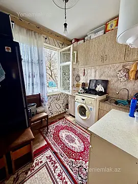 Satılır 3 otaqlı köhnə tikili 70 m²