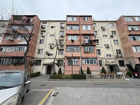 Satılır 3 otaqlı köhnə tikili 70 m² — Bakı, Nizami 3 otaq 70.00 m²