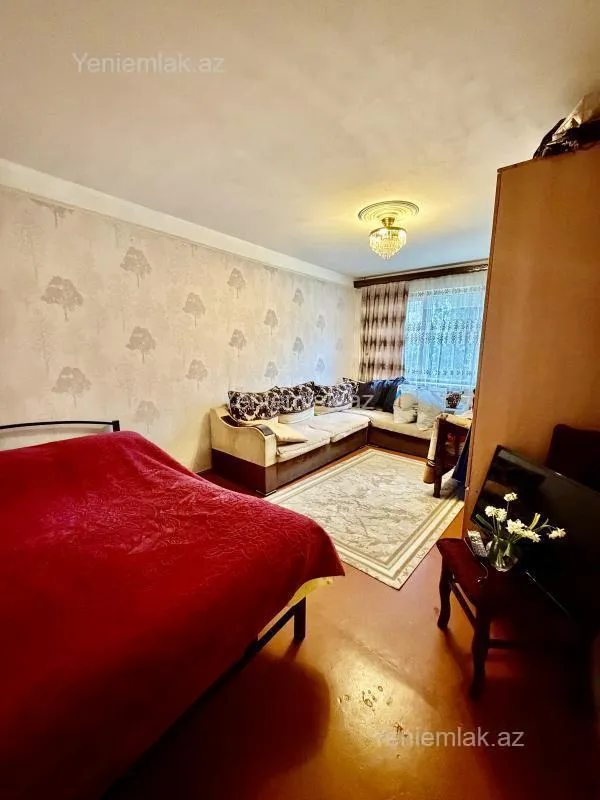 Satılır 3 otaqlı köhnə tikili 70 m²