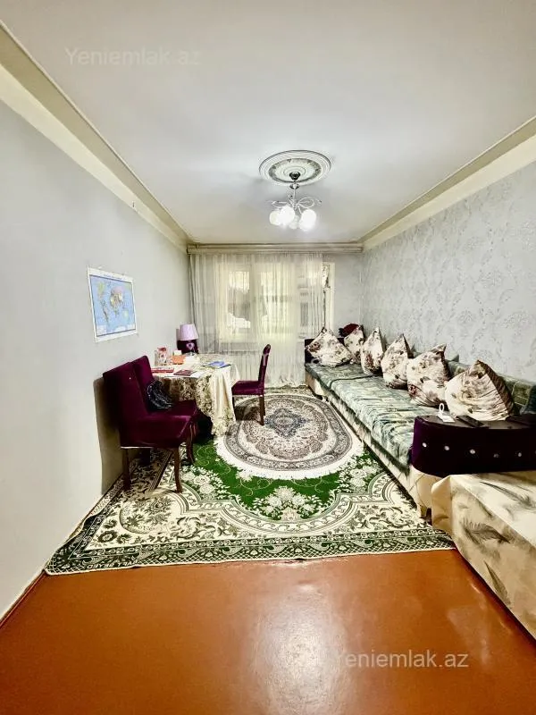 Satılır 3 otaqlı köhnə tikili 70 m²