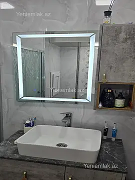 Satılır 5 otaqlı köhnə tikili 140 m²