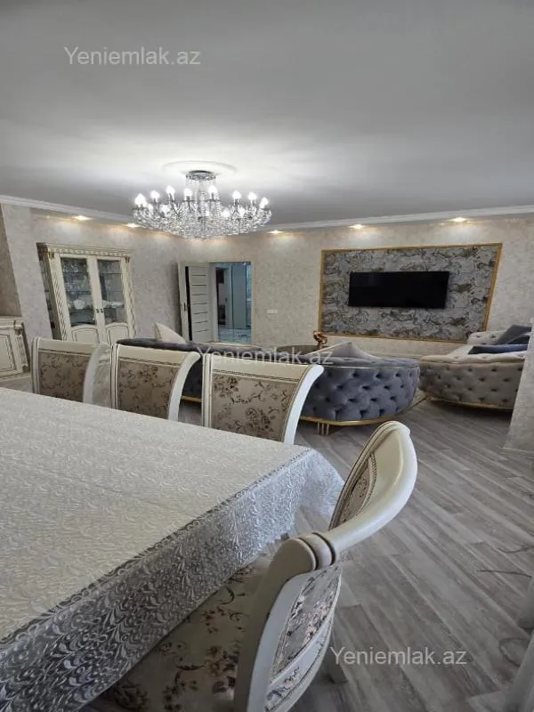 Satılır 5 otaqlı köhnə tikili 140 m²