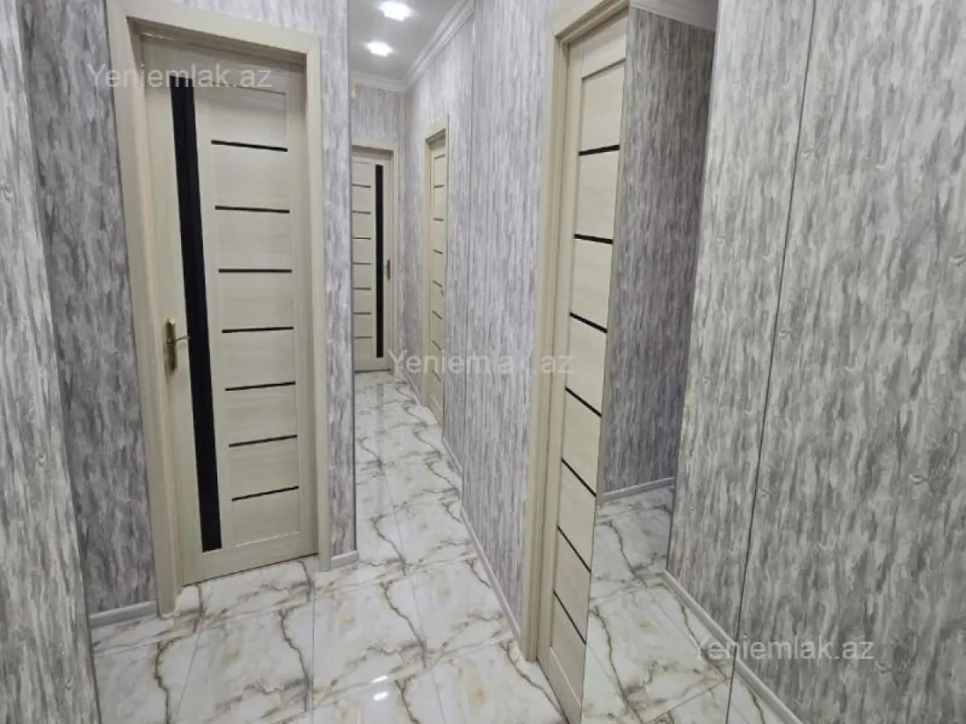Satılır 5 otaqlı köhnə tikili 140 m²