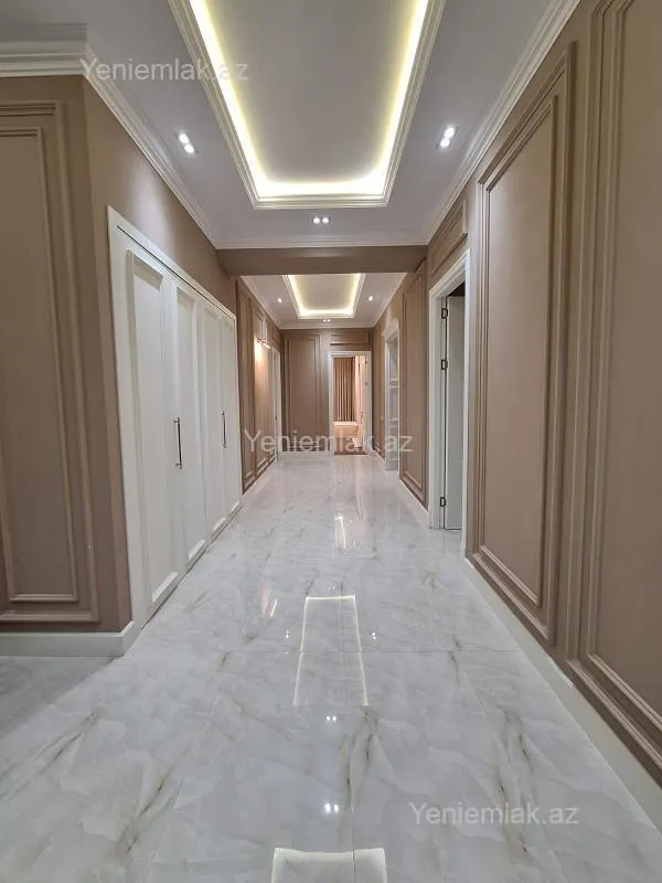 Satılır 4 otaqlı yeni tikili 235 m²