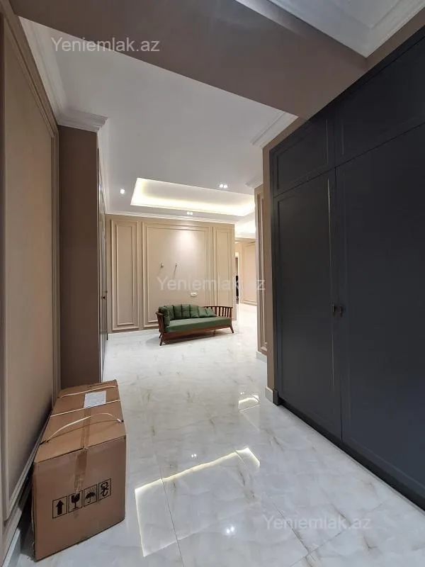 Satılır 4 otaqlı yeni tikili 235 m²