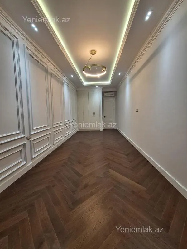 Satılır 4 otaqlı yeni tikili 235 m²