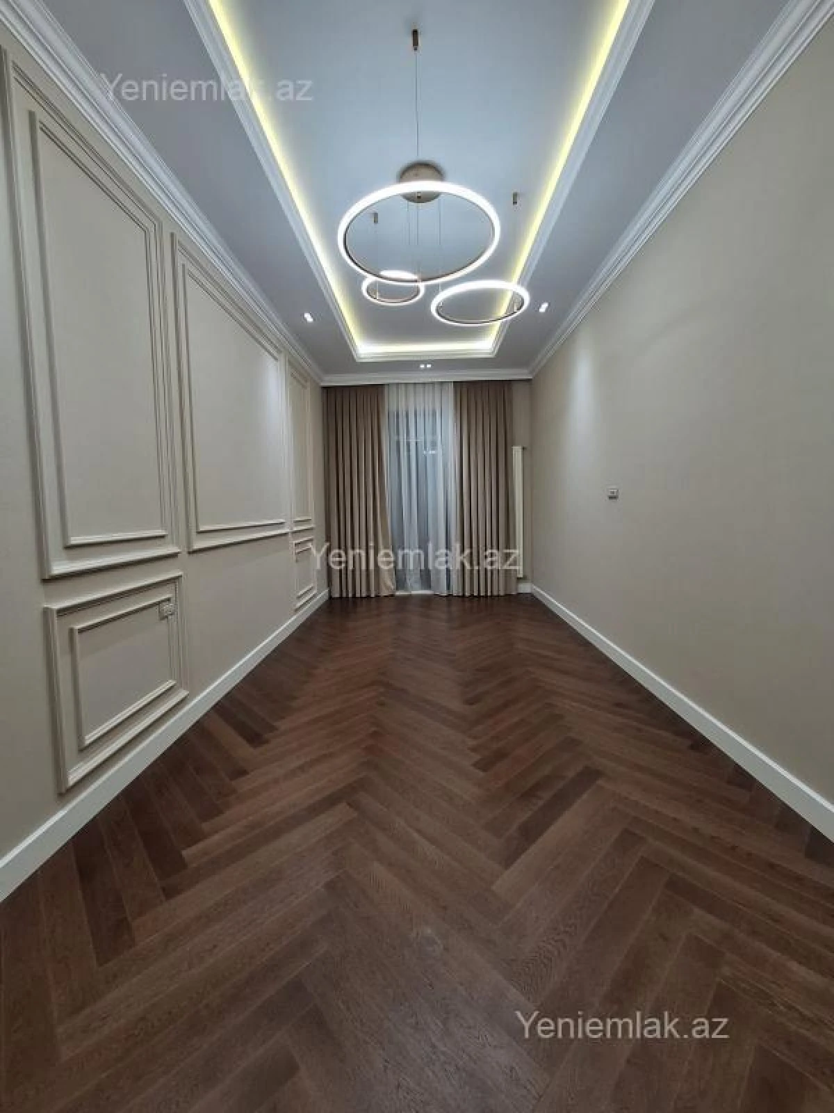 Satılır 4 otaqlı yeni tikili 235 m²