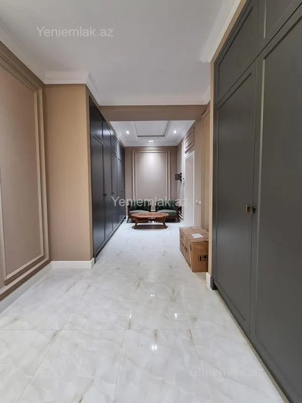 Satılır 4 otaqlı yeni tikili 235 m²