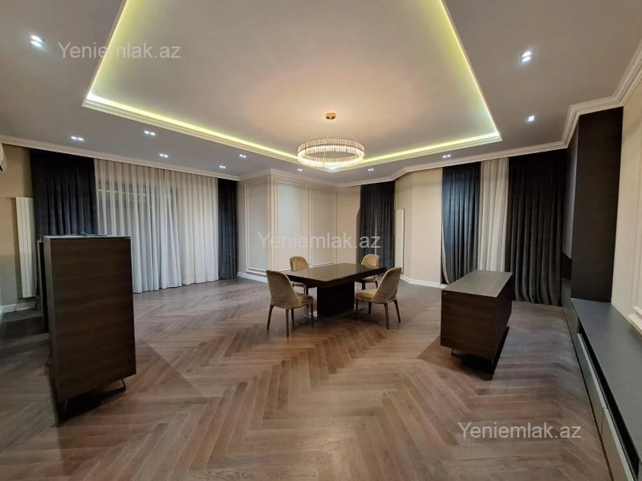Satılır 4 otaqlı yeni tikili 235 m²
