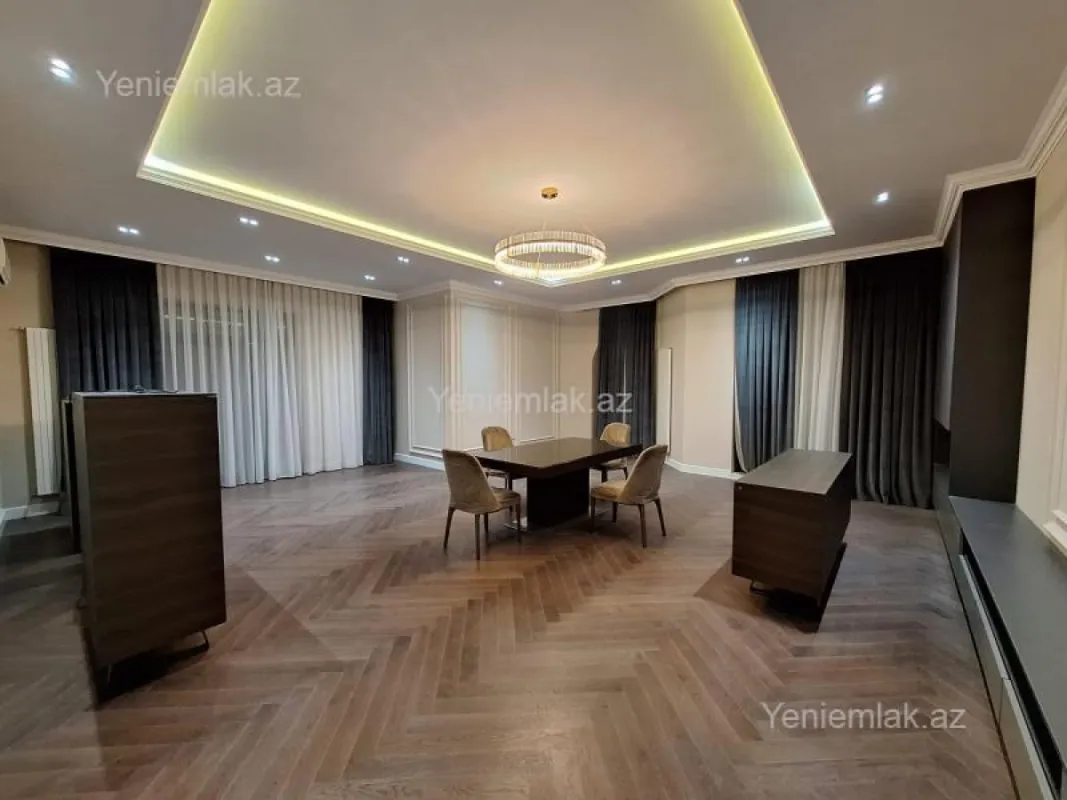 Satılır 4 otaqlı yeni tikili 235 m²