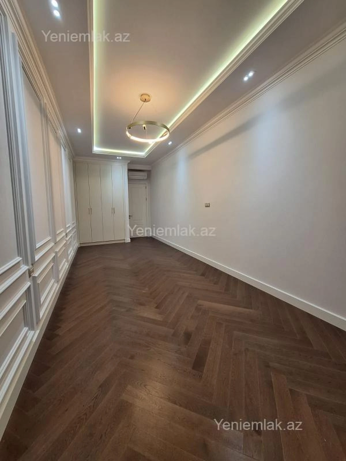 Satılır 4 otaqlı yeni tikili 235 m²