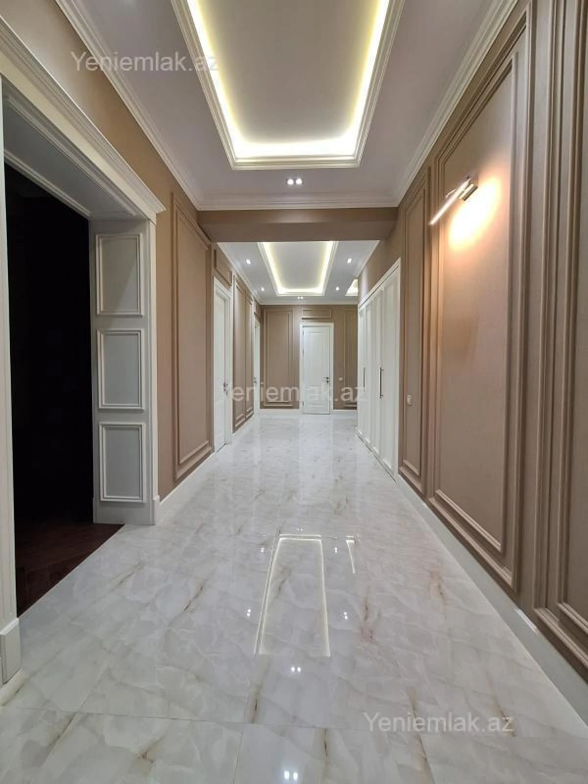 Satılır 4 otaqlı yeni tikili 235 m²
