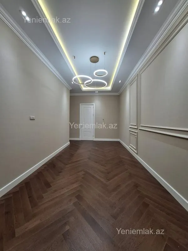 Satılır 4 otaqlı yeni tikili 235 m²