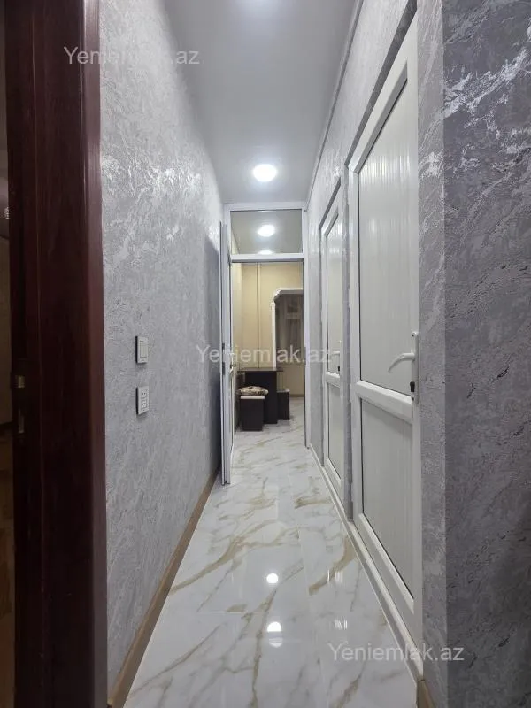 Satılır 2 otaqlı köhnə tikili 65 m²