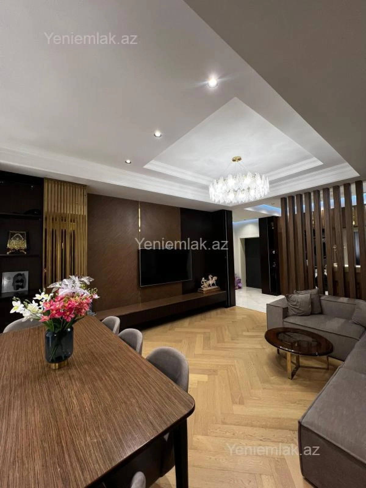 Satılır 4 otaqlı yeni tikili 141 m²