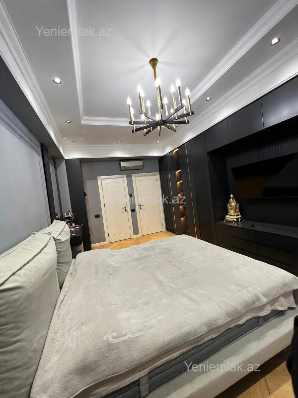 Satılır 4 otaqlı yeni tikili 141 m²