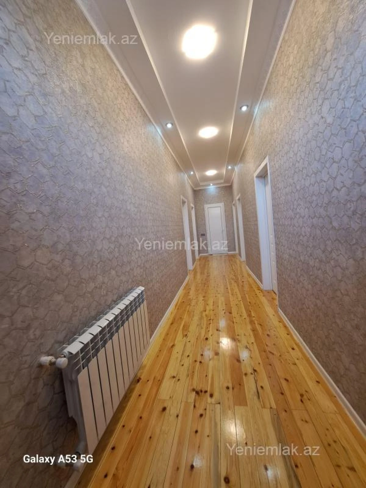 Satılır 4 otaqlı həyət evi 200 m²