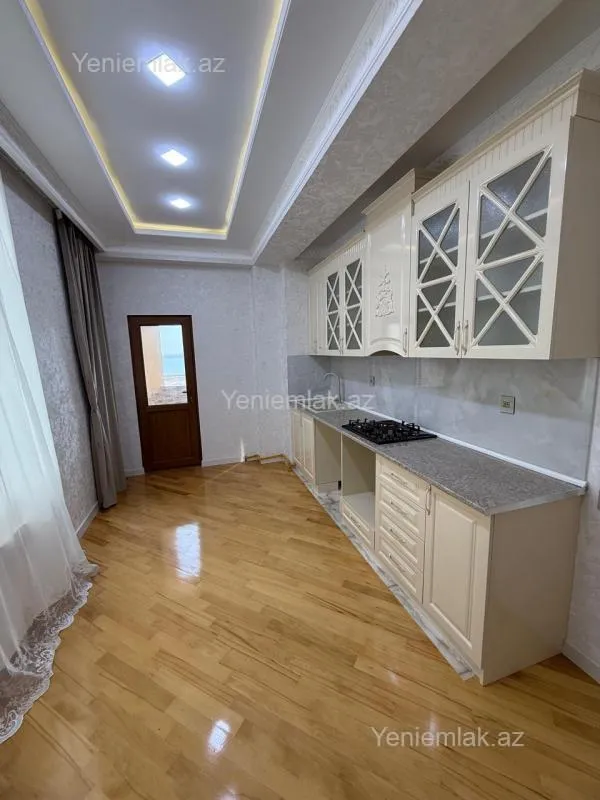 Satılır 3 otaqlı yeni tikili 110 m²