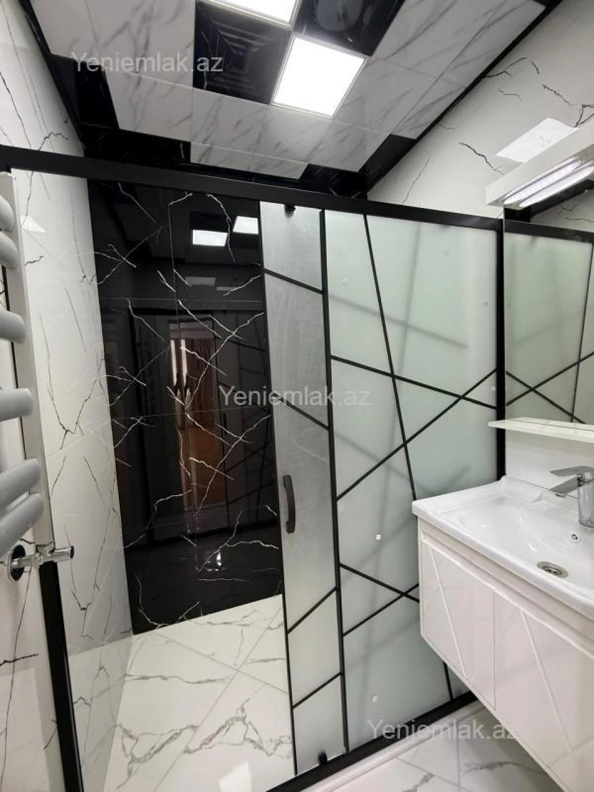 Satılır 3 otaqlı yeni tikili 110 m²