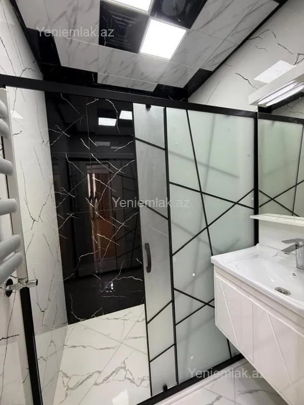 Satılır 3 otaqlı yeni tikili 110 m²