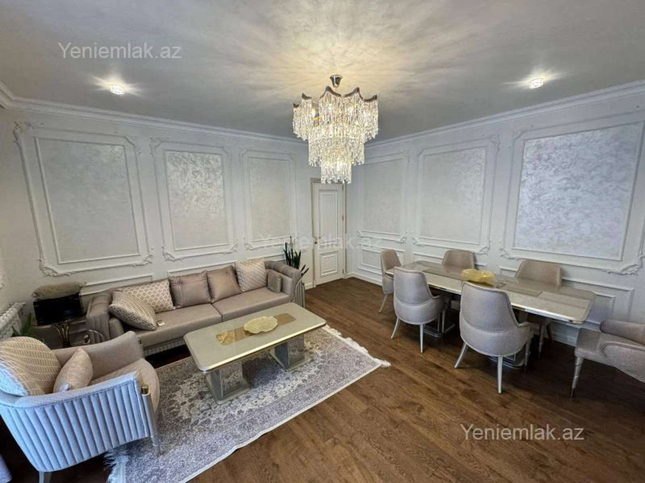 Satılır 4 otaqlı yeni tikili 160 m²