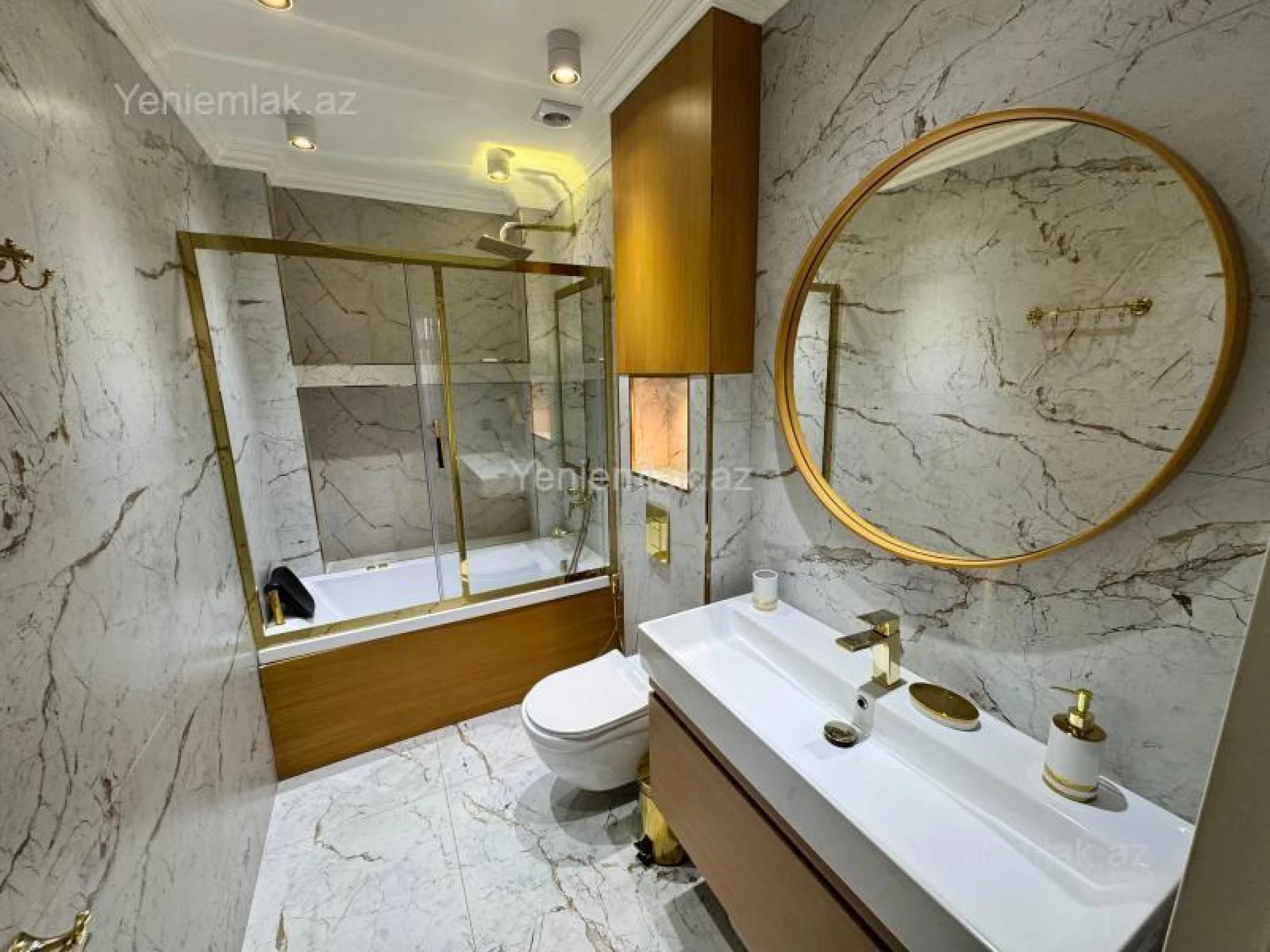 Satılır 4 otaqlı yeni tikili 160 m²