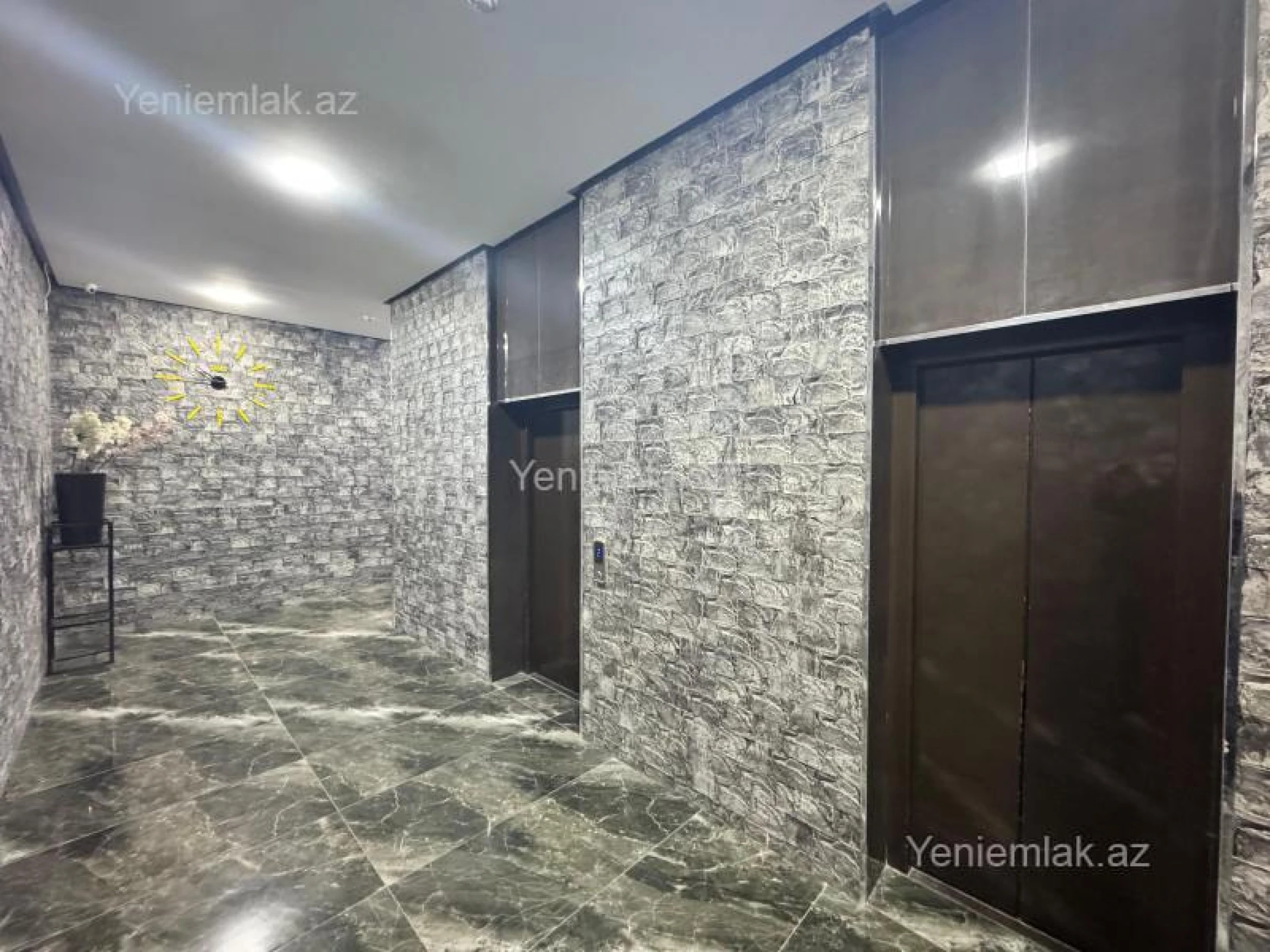 Satılır 4 otaqlı yeni tikili 160 m²