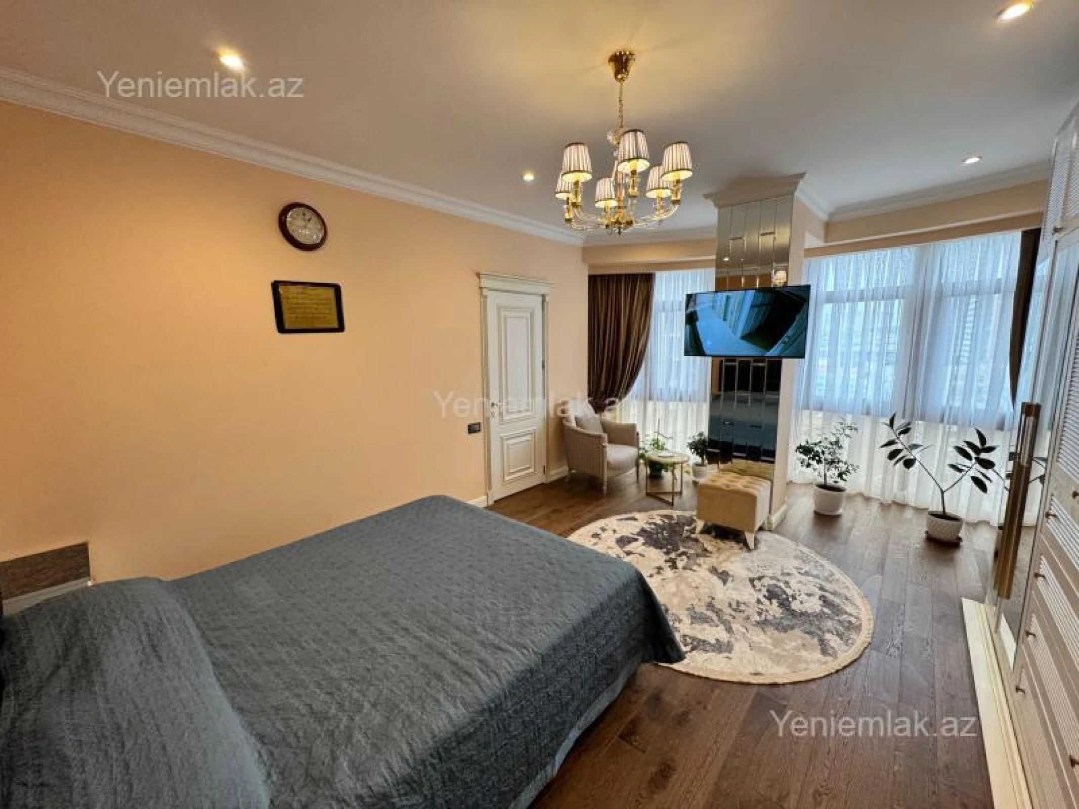 Satılır 4 otaqlı yeni tikili 160 m²