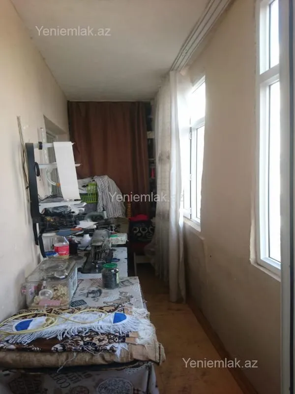Satılır 3 otaqlı köhnə tikili 90 m²