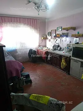 Satılır 3 otaqlı köhnə tikili 90 m²