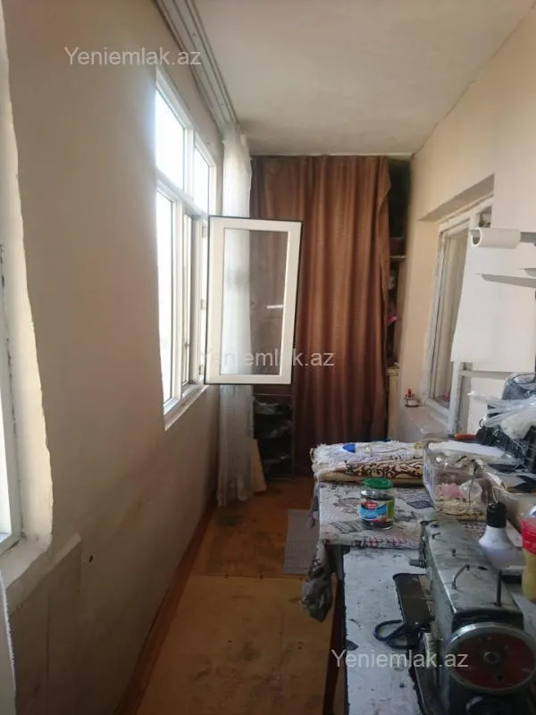 Satılır 3 otaqlı köhnə tikili 90 m²