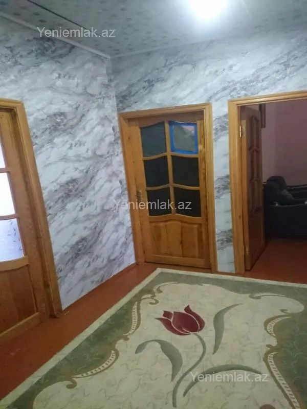 Satılır 3 otaqlı köhnə tikili 90 m²