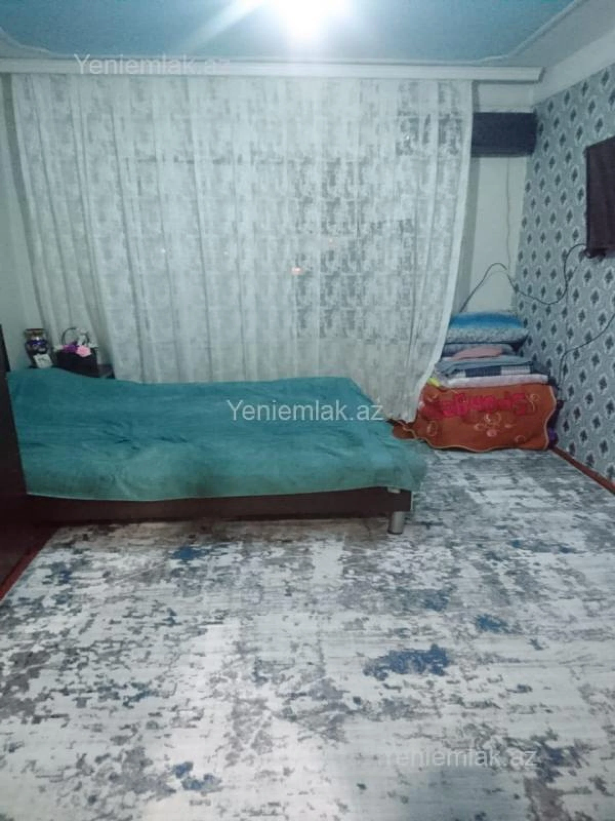 Satılır 3 otaqlı köhnə tikili 90 m²