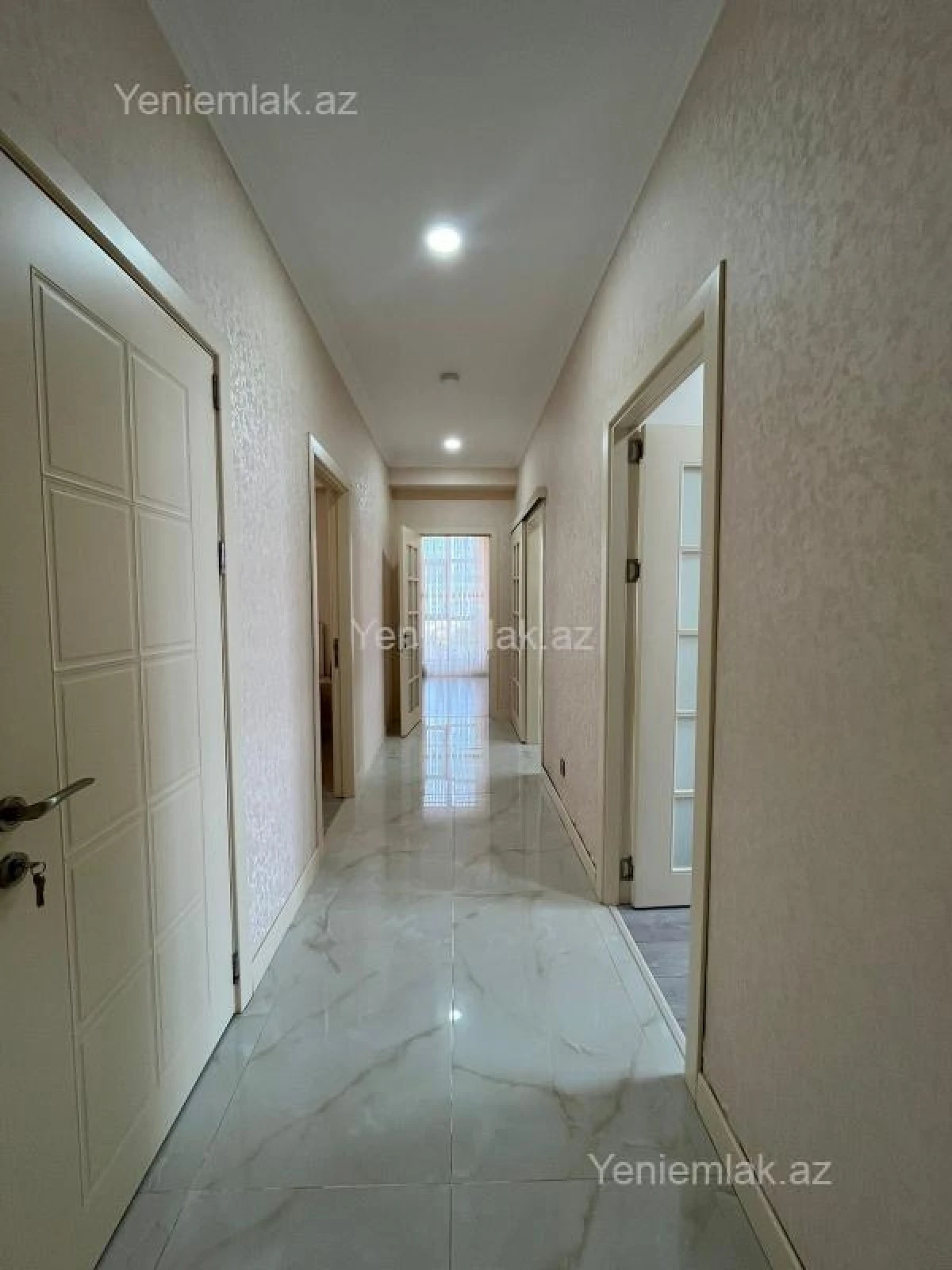 Satılır 3 otaqlı yeni tikili 98 m²